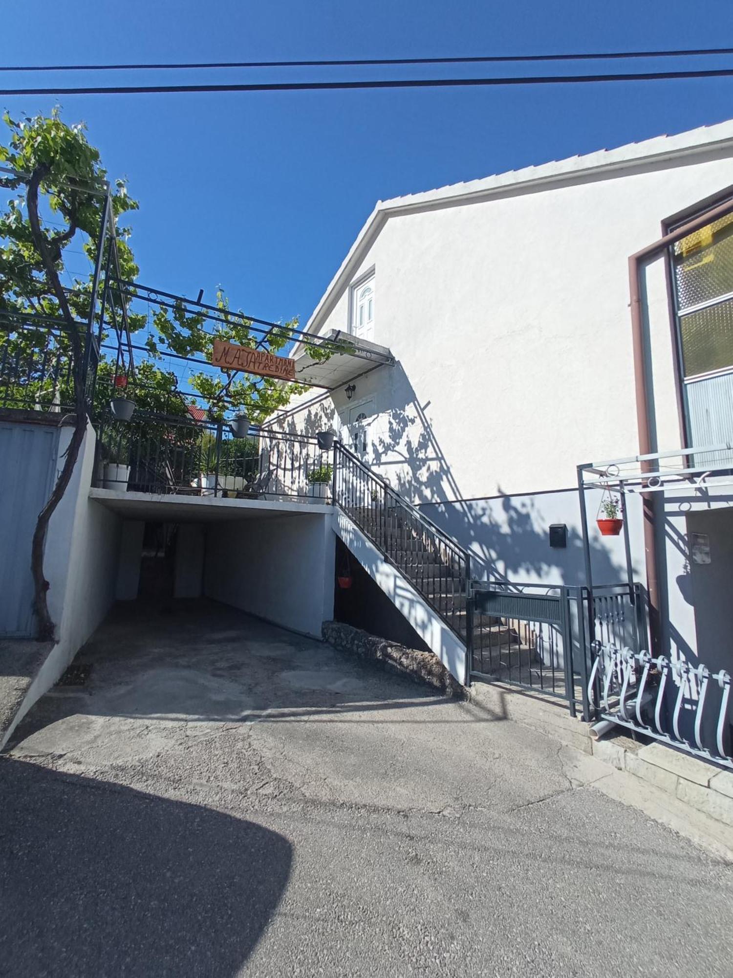 Apartman Maja Требинє Екстер'єр фото