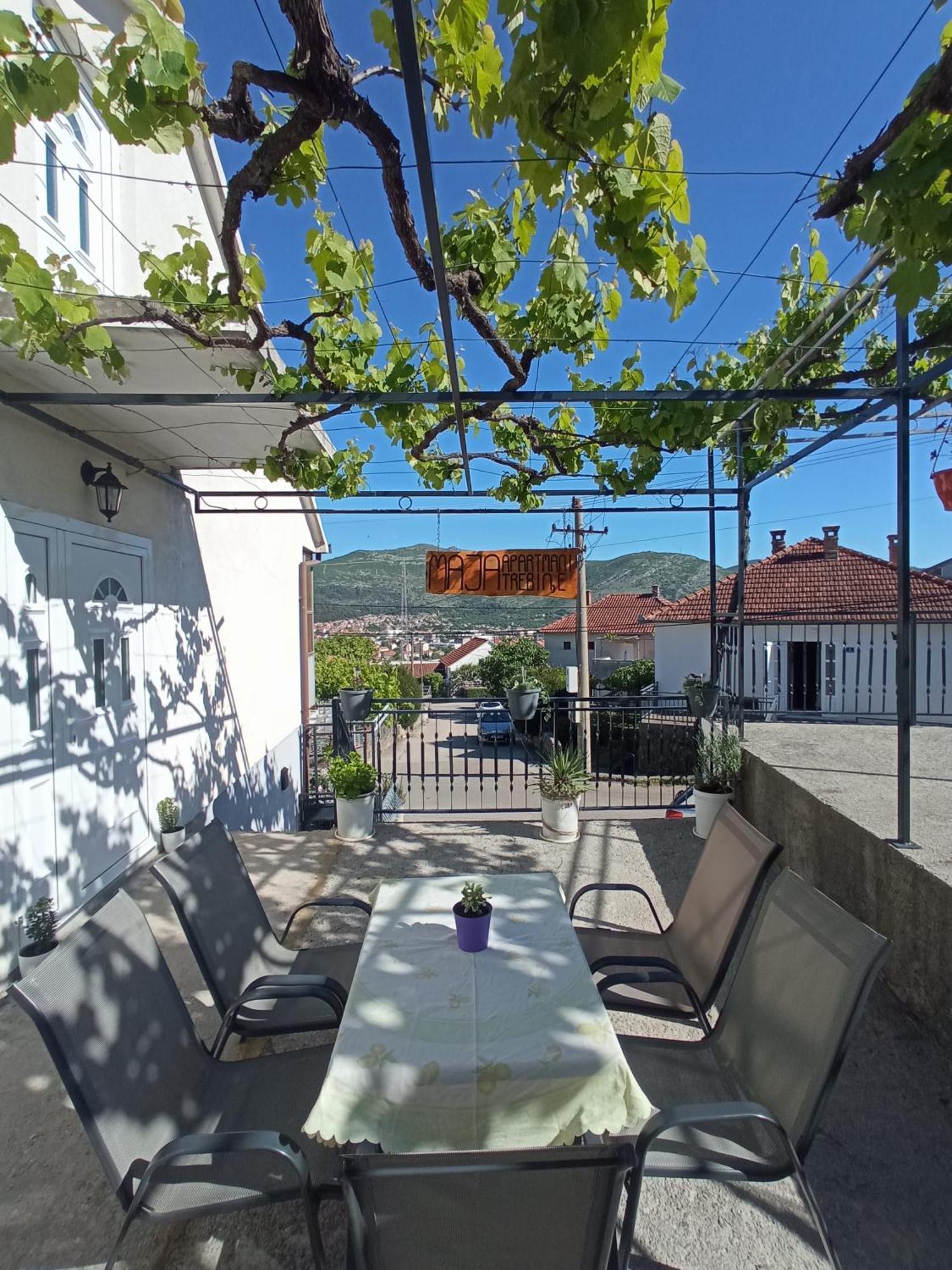 Apartman Maja Требинє Екстер'єр фото
